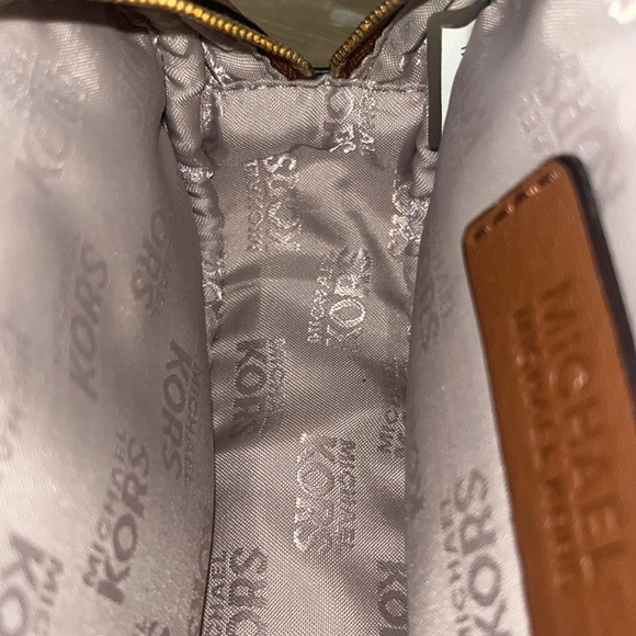 - Michael by Michael Kors Brown Leather Small Pouch with gold hardware ver… - Picture 11 of 15